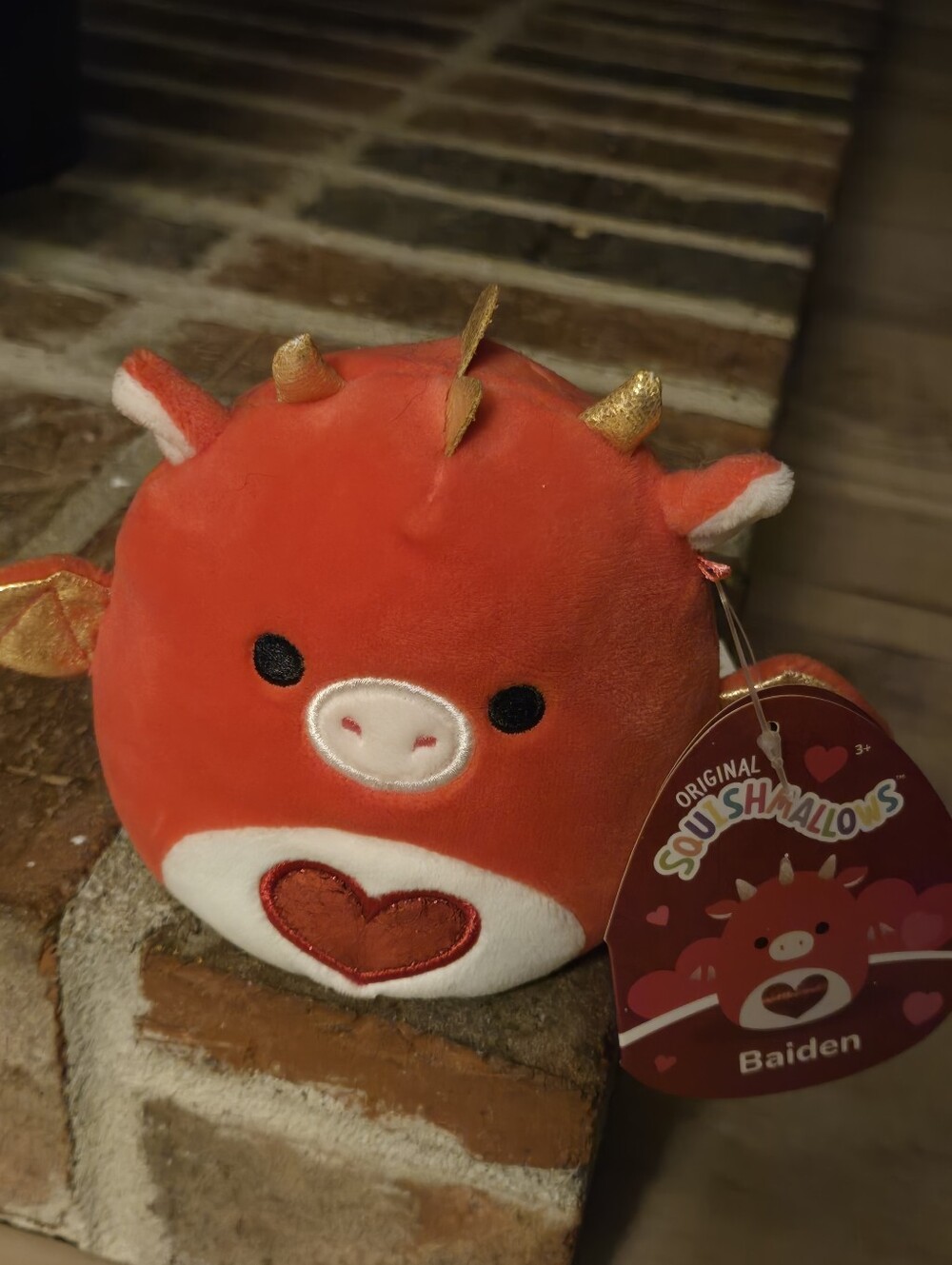 Squishmallows 4.5" Baiden Red Dragon Metallic Heart Belly